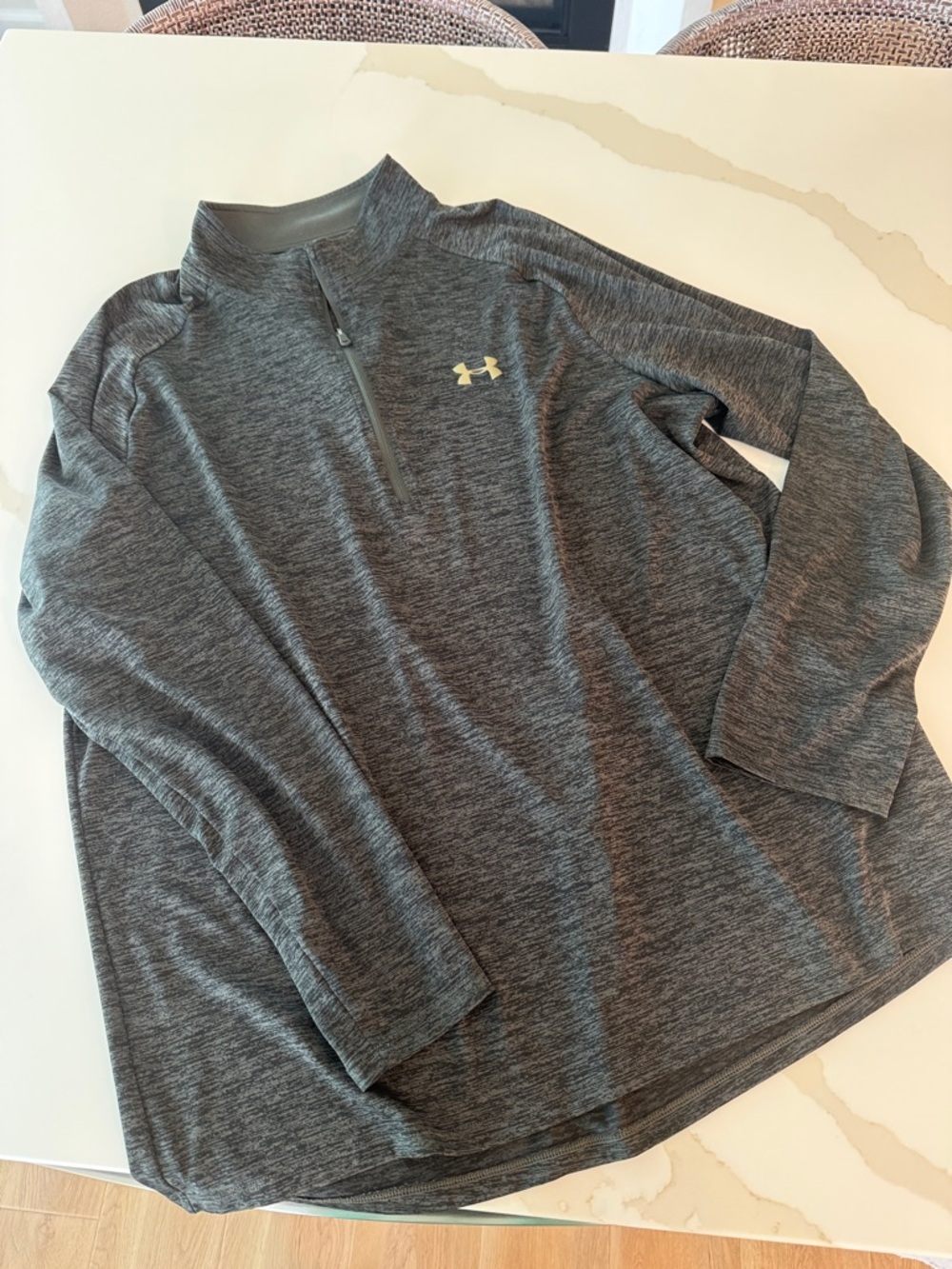 Under Armour Men's Dark Gray Heather Quarter Zip Pullover